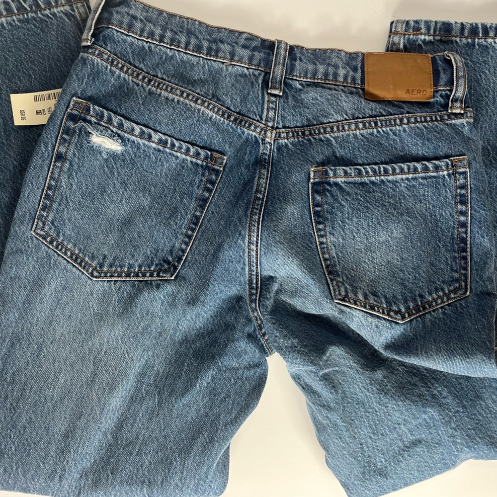 NWT Size 4 Aeropostale High-Rise Mom Jean (Medium Wash) - Picture 8 of 13